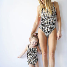 Load image into Gallery viewer, Family Matching Clothes &quot;Summer Love&quot;